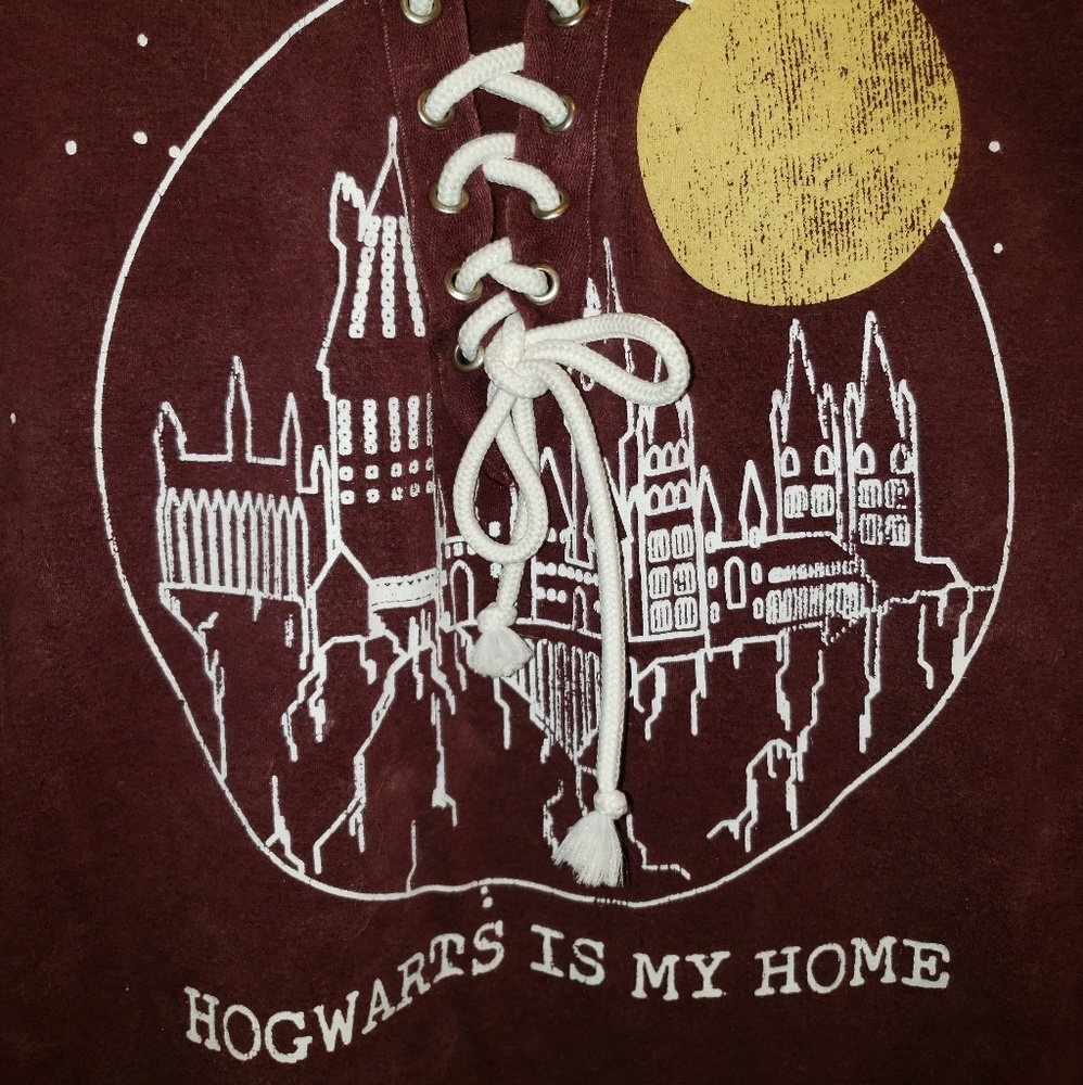 Burgundy Harry Potter tee shirt